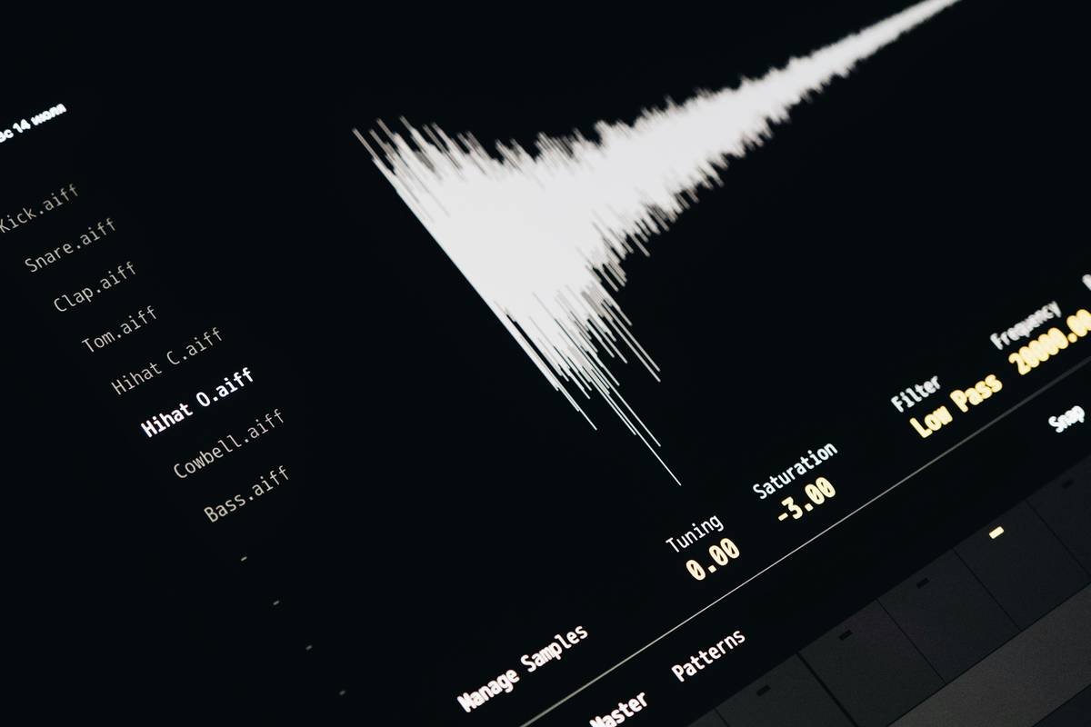Phonological Change in Historical Linguistics: 7 Proven Insights to Avoid Painful Misinterpretations